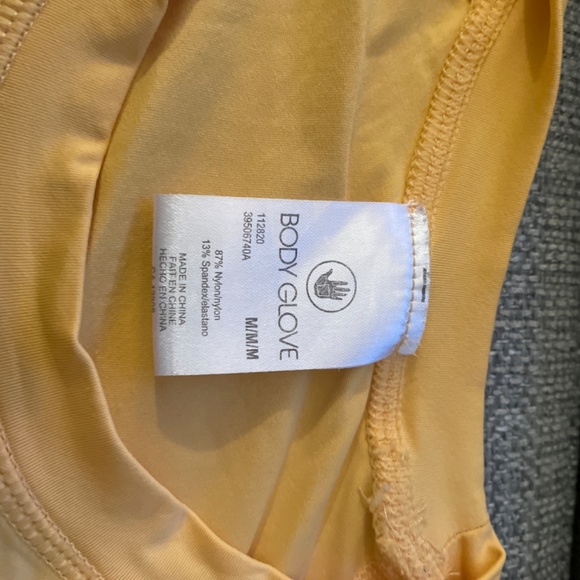 Body Glove Rash Guard Swim T - Picture 2 of 3